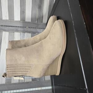 Women's Cypress Winter Boots | Universal Thread | 6 1/2